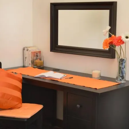 Sleeps22-garden-hottub-pool-barbecue-jacuzzi 빌라