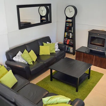 Sleeps22-garden-hottub-pool-barbecue-jacuzzi * 상 마르티뇨 두 포르투