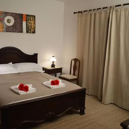 Sleeps22-garden-hottub-pool-barbecue-jacuzzi * 상 마르티뇨 두 포르투