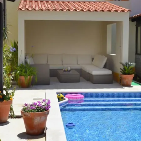 빌라 Sleeps22-garden-hottub-pool-barbecue-jacuzzi
