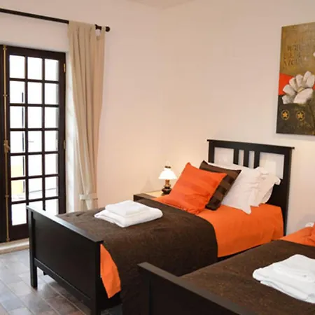 Sleeps22-garden-hottub-pool-barbecue-jacuzzi 빌라 상 마르티뇨 두 포르투